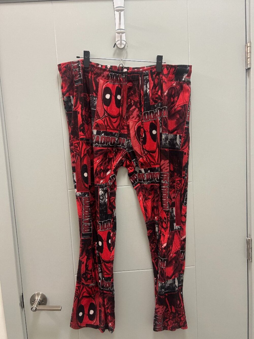 Marvel Deadpool Pajama Pants Mens XL Red Fleece Lined 100% Polyester Loungewear